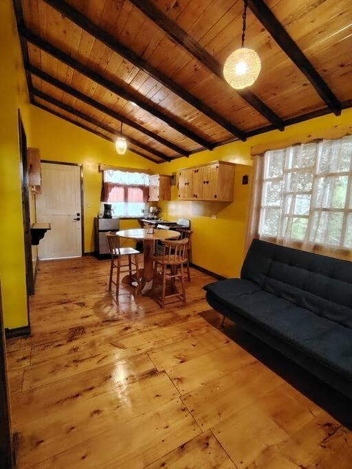 Estancia Las Golondrinas Tecpan Guatemala Ngoại thất bức ảnh
